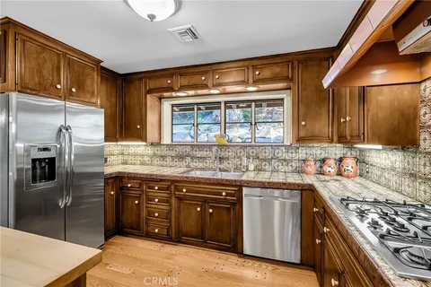 an empty room with closet