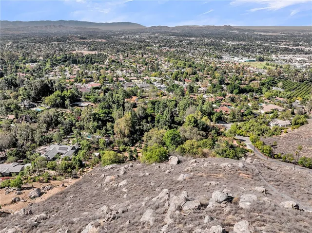 $2,999,900 | 6146 Hawarden Drive, Riverside, CA 92506