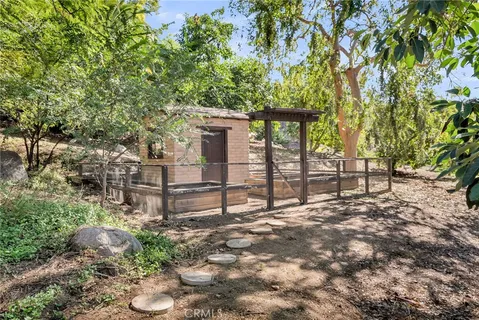 $2,999,900 | 6146 Hawarden Drive, Riverside, CA 92506