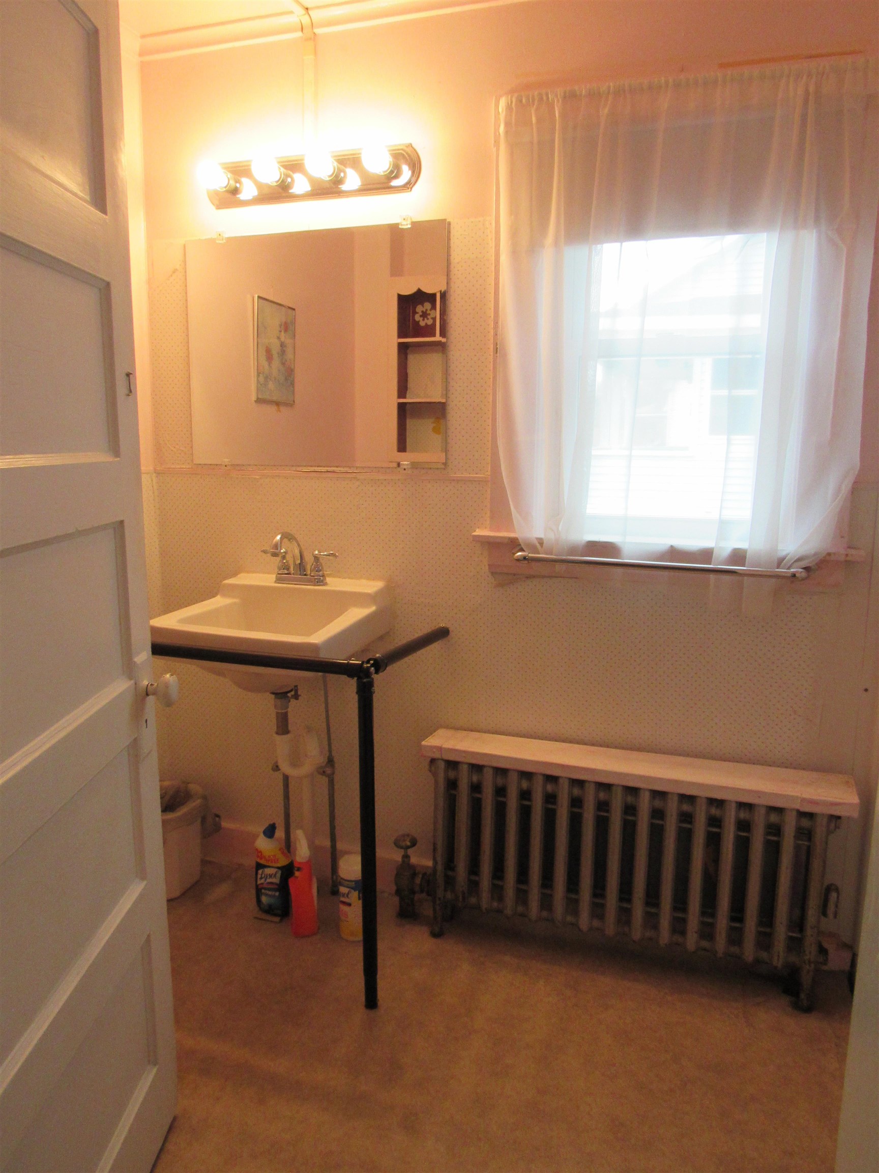 124 Elm Street Berlin, NH 03570 - Photo 5 of 16 Gallery Image 5