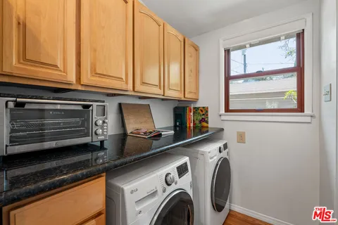 $1,195,000 | 15114 Hesby Street, Sherman Oaks, CA 91403