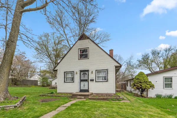 $110,000 | 5109 Hoagland Avenue, Fort Wayne, IN 46807