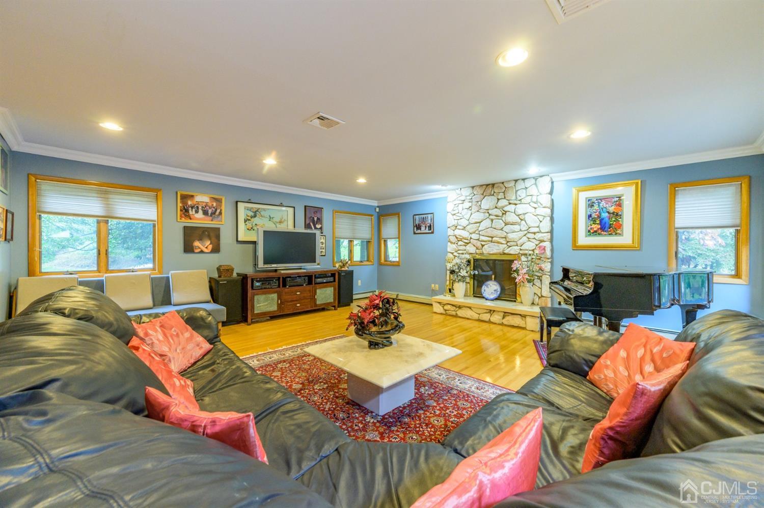 749 Rivenwood Road Franklin Lakes, NJ 07417 - Photo 14 of 34 Gallery Image 14