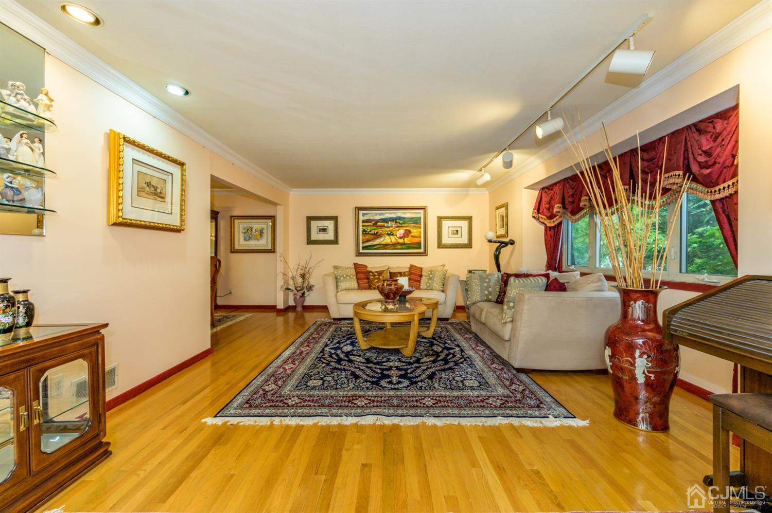 749 Rivenwood Road Franklin Lakes, NJ 07417 - Photo 4 of 34 Gallery Image 4