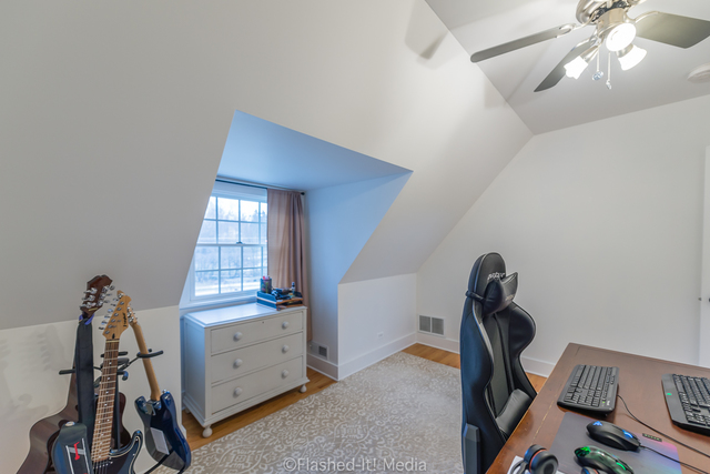 1727 Riverside Avenue St. Charles, IL 60174 - Photo 28 of 50 a view of a room with gym equipment