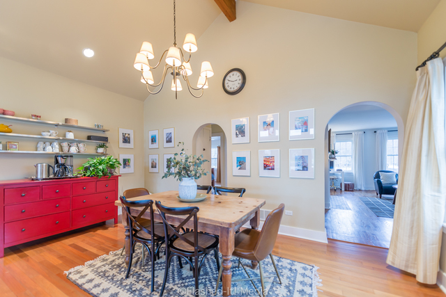 1727 Riverside Avenue St. Charles, IL 60174 - Photo 9 of 50 a view of a dining room with furniture