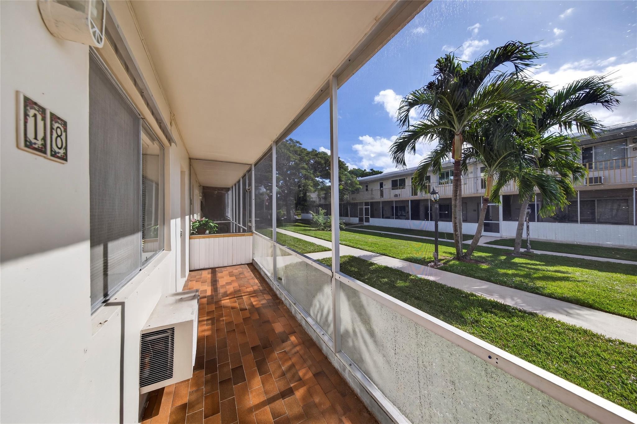 11 Southwest 4th Avenue, Unit 18 Boca Raton, FL 33432 - Photo 6 of 40 Photo 6
