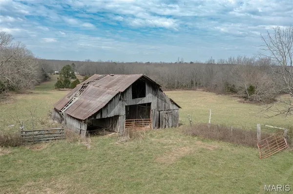 $295,000 | 72 Off Ocr 159, Fremont, MO 63941