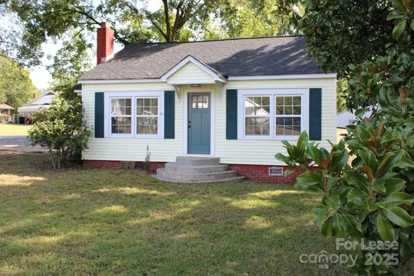 $1,525 | 39 Walnut Avenue Northwest, Concord, NC 28027