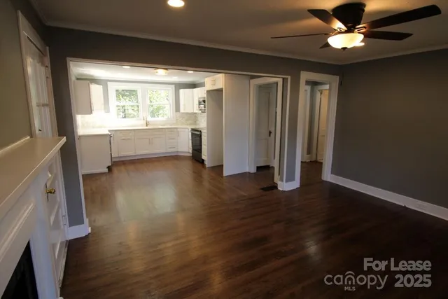 $1,525 | 39 Walnut Avenue Northwest, Concord, NC 28027