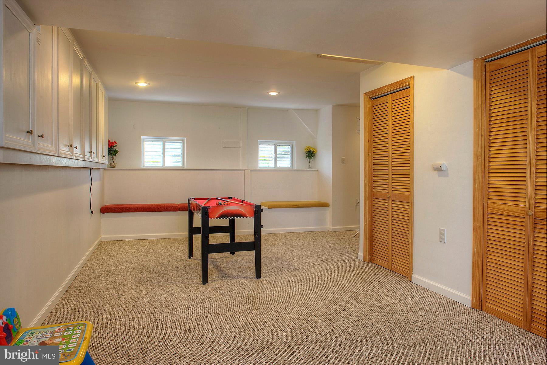11 Donovan Road Pennington, NJ 08534 - Photo 22 of 32 Gallery Image 22