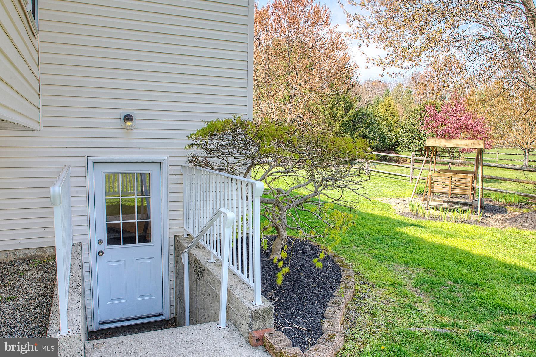 11 Donovan Road Pennington, NJ 08534 - Photo 27 of 32 Gallery Image 27