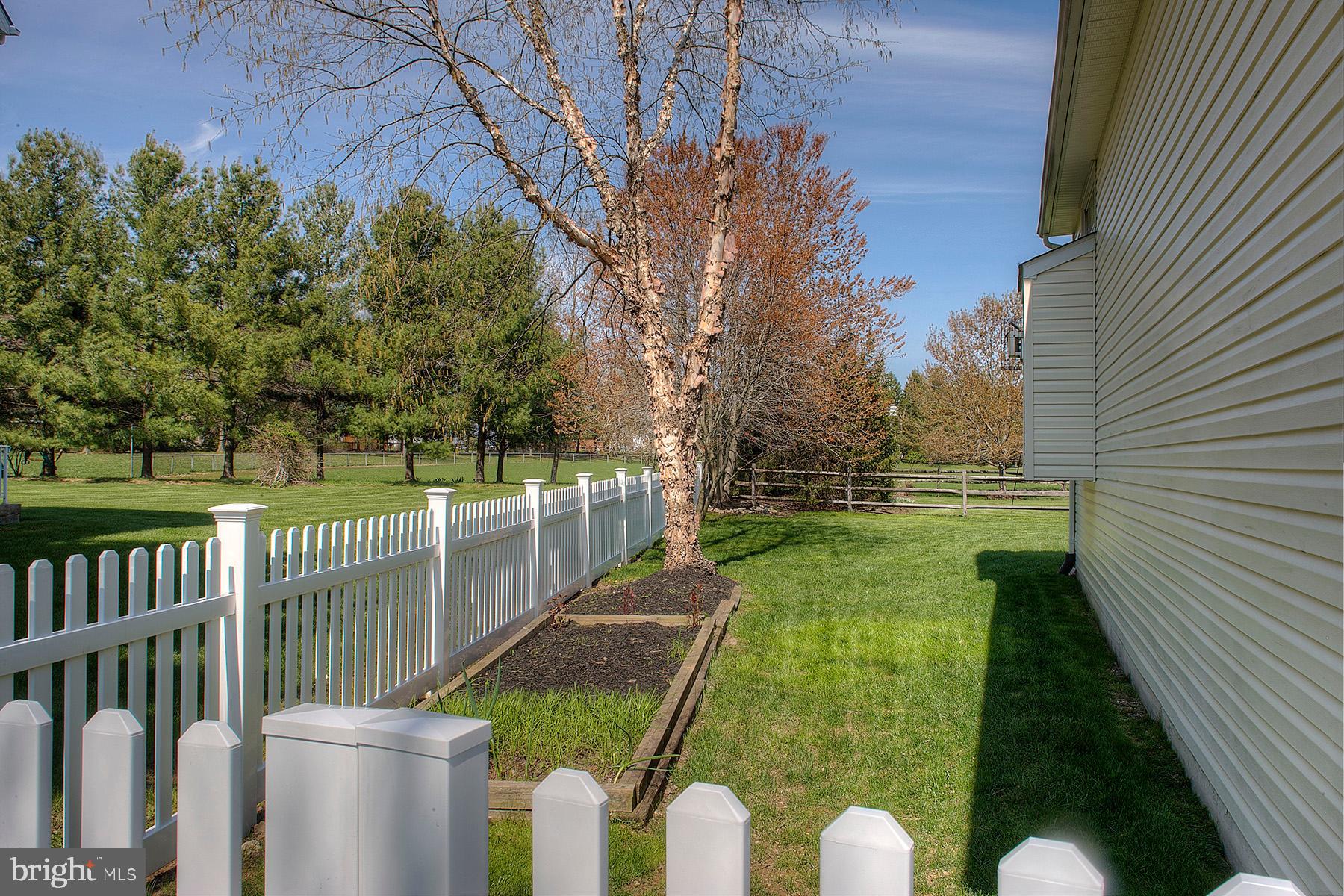 11 Donovan Road Pennington, NJ 08534 - Photo 28 of 32 Gallery Image 28
