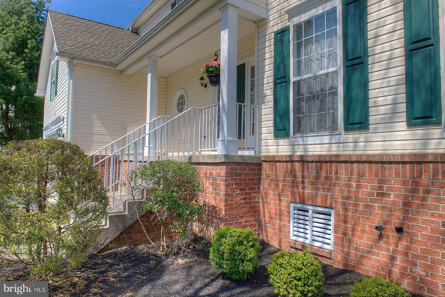 11 Donovan Road Pennington, NJ 08534 - Photo 4 of 32 Gallery Image 4