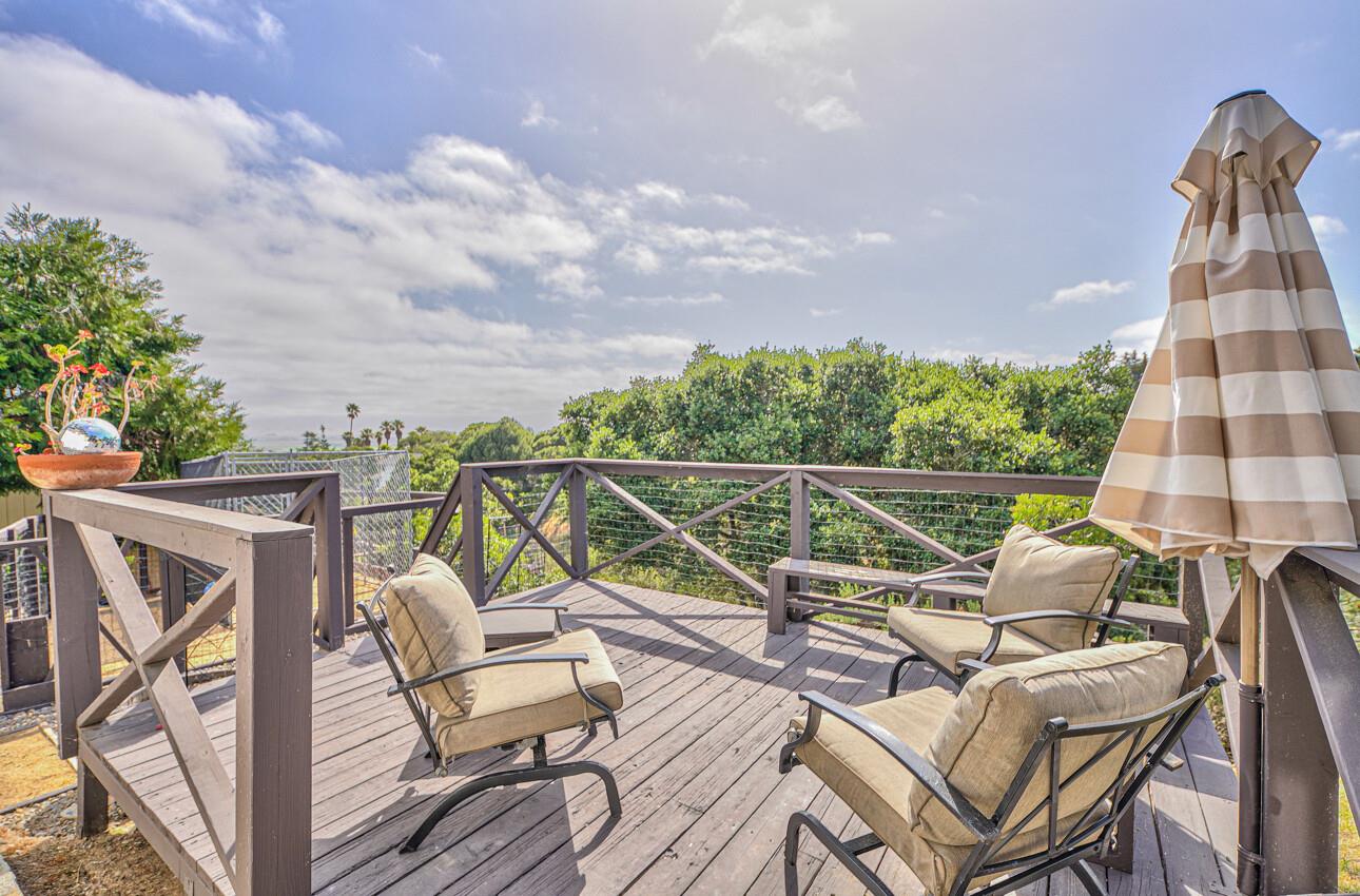 22607 Black Mountain Road Salinas, CA 93908 - Photo 15 of 36 a view of a chairs in balcony