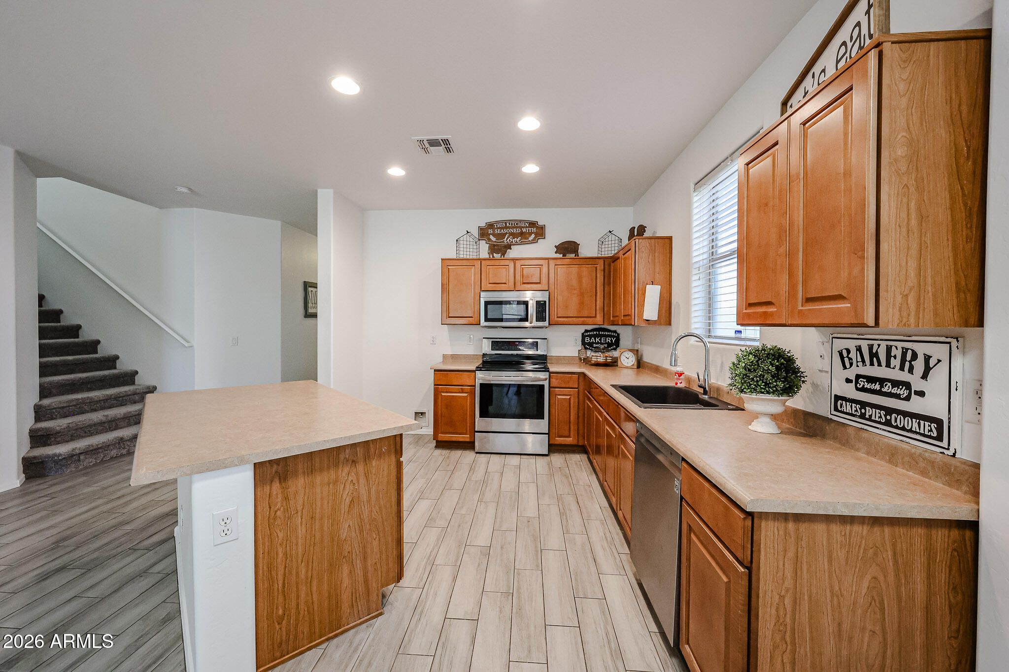 3227 West Apollo Road Phoenix, AZ 85041 - Photo 12 of 54 B (10)