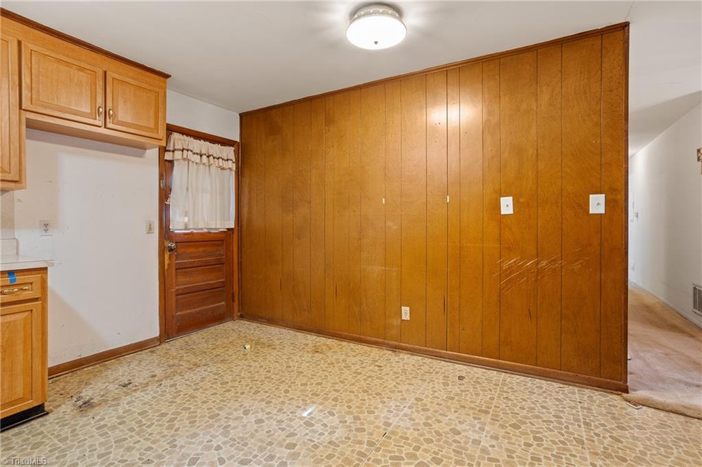 1227 Kingston Ridge Road Cary, NC 27511 - Photo 16 of 31 Gallery Image 16