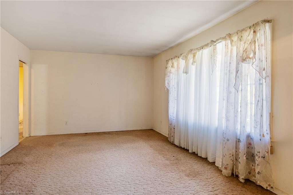 1227 Kingston Ridge Road Cary, NC 27511 - Photo 22 of 31 Gallery Image 22