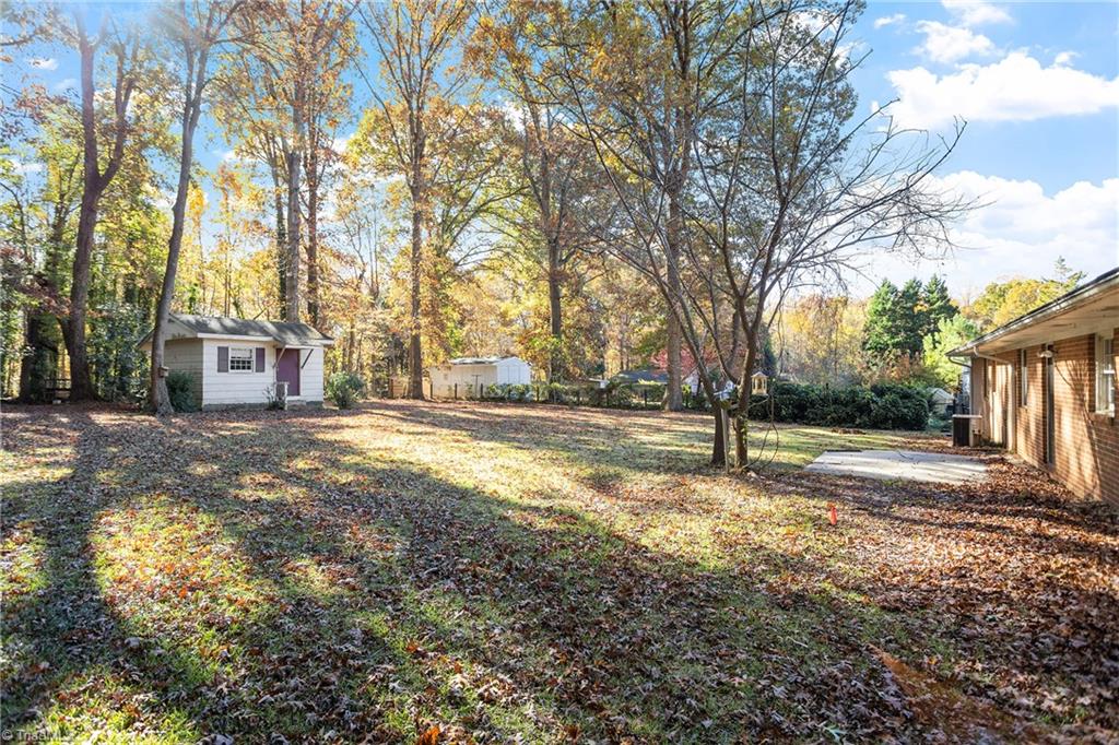 1227 Kingston Ridge Road Cary, NC 27511 - Photo 8 of 31 Gallery Image 8