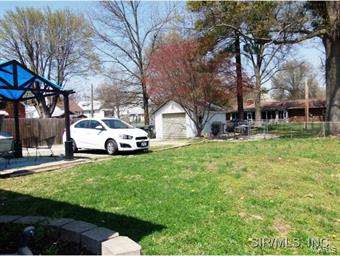 305 Front Street Waterloo, IL 62298 - Photo 4 of 24 Gallery Image 4
