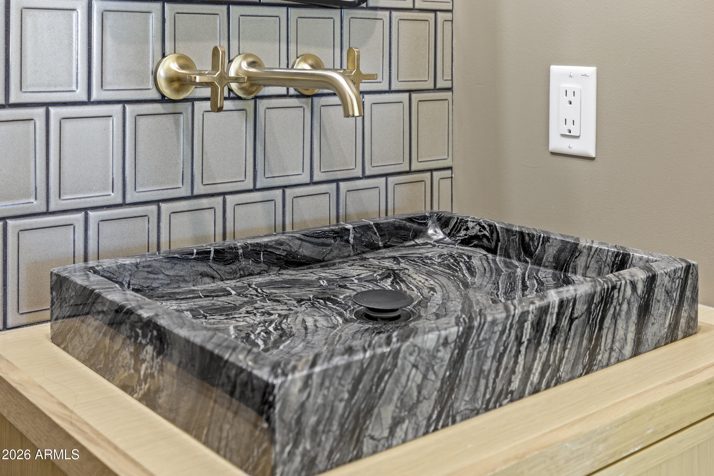 4234 North 42nd Place Phoenix, AZ 85018 - Photo 26 of 78 Powder bath