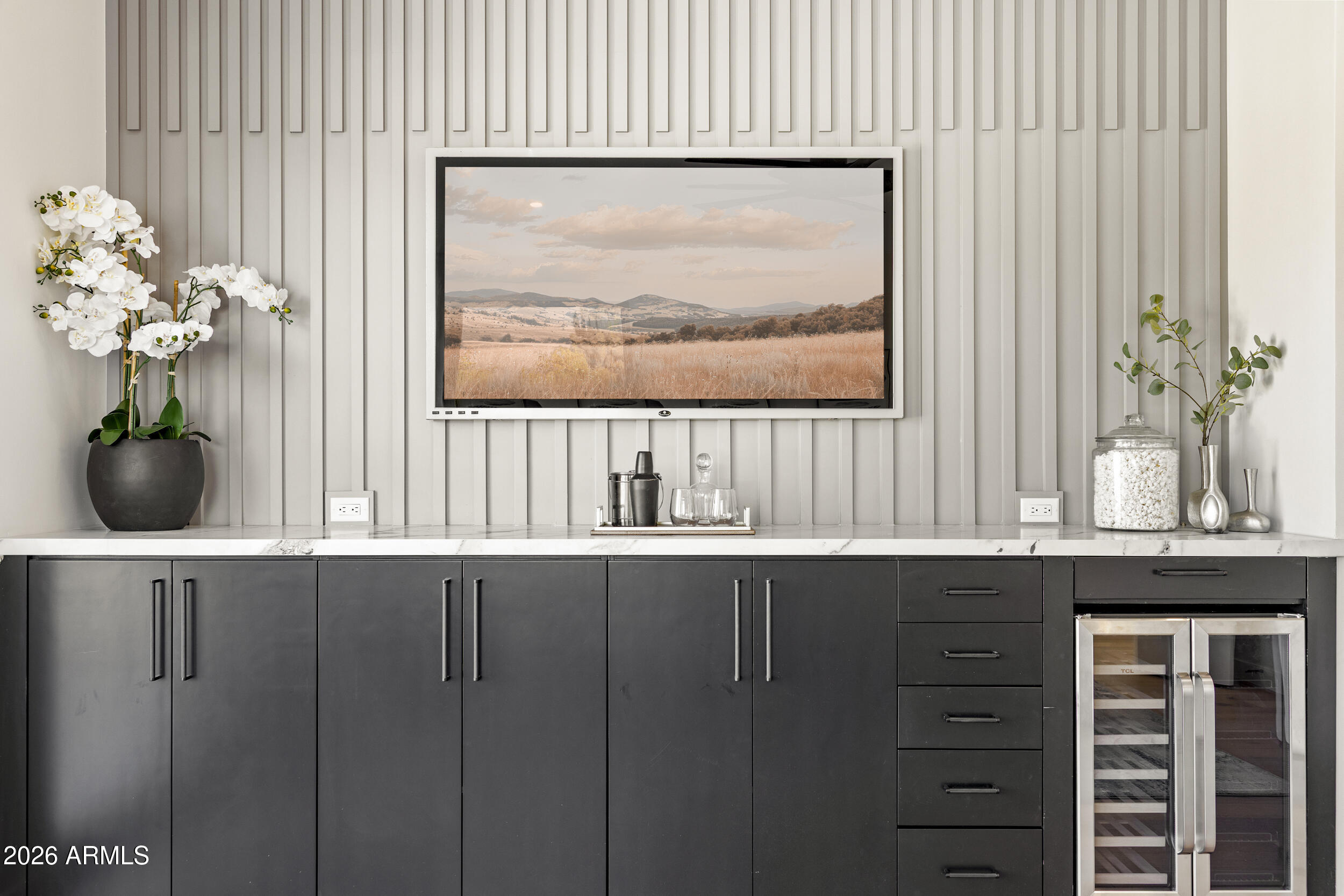 4234 North 42nd Place Phoenix, AZ 85018 - Photo 61 of 78 Beverage center