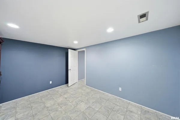 $199,900 | 1817 West Bel Aire Avenue, Peoria, IL 61614