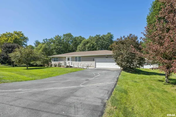 $227,000 | 123 Northland Acres Road, Wataga, IL 61488
