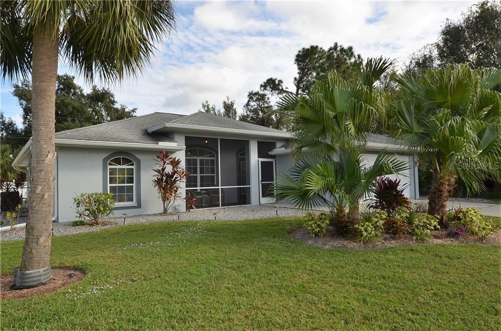 SECTION 15!  IMMACULATE 3/2/2 POOL HOME IN HIGHLY SOUGHT-AFTER COMMUNITY IN THE HEART OF PORT CHARLOTTE!