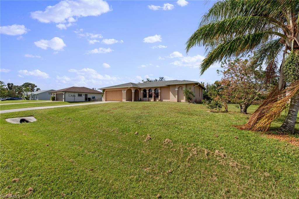 17452 Braddock Road Fort Myers, FL 33967 - Photo 35 of 38 Gallery Image 35