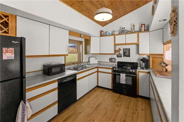 $539,000 | 1601 Narrow Notch Road, Stamford, NY 13788