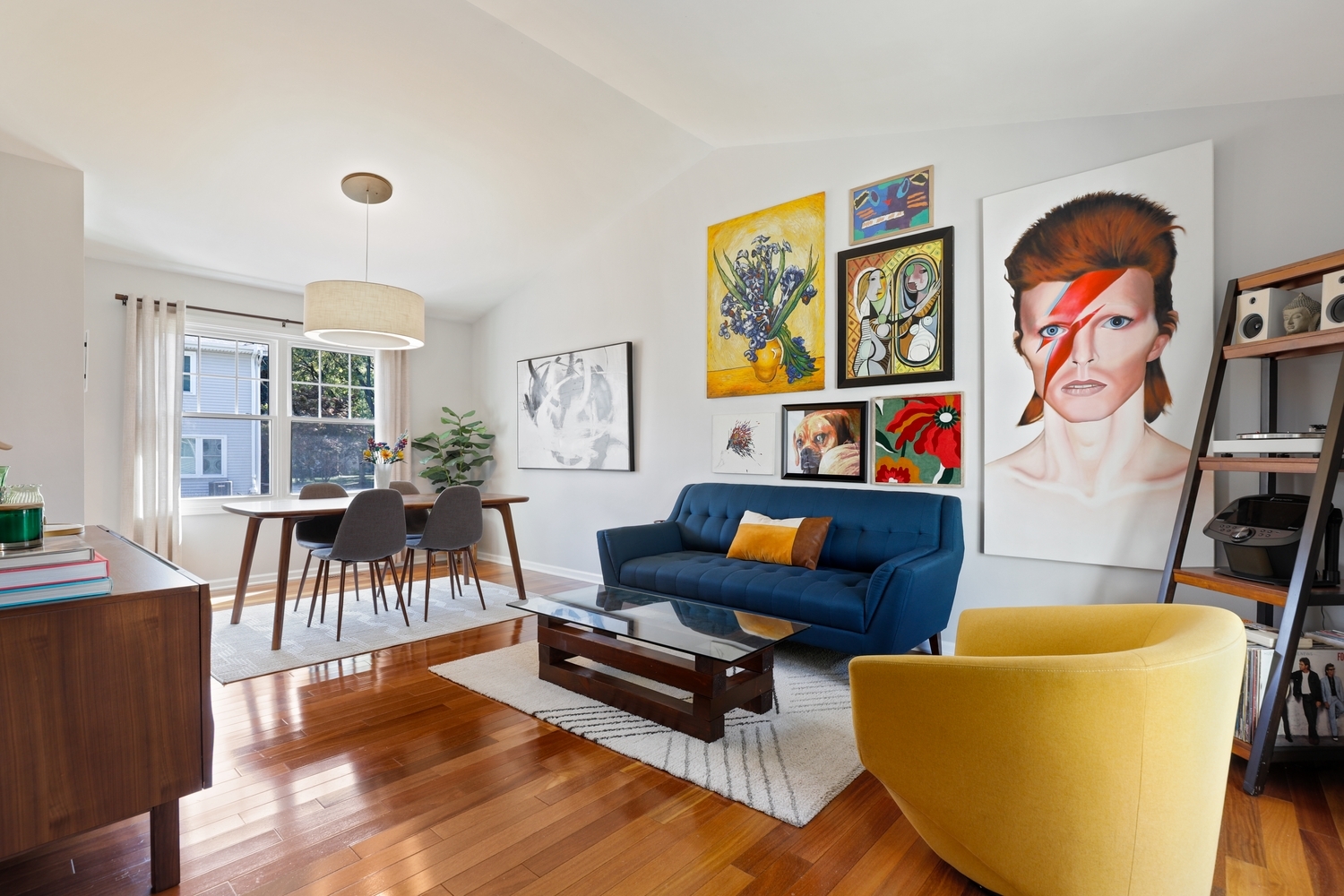 350 Pearson Circle Naperville, IL 60563 - Photo 3 of 32 a living room with furniture and a table