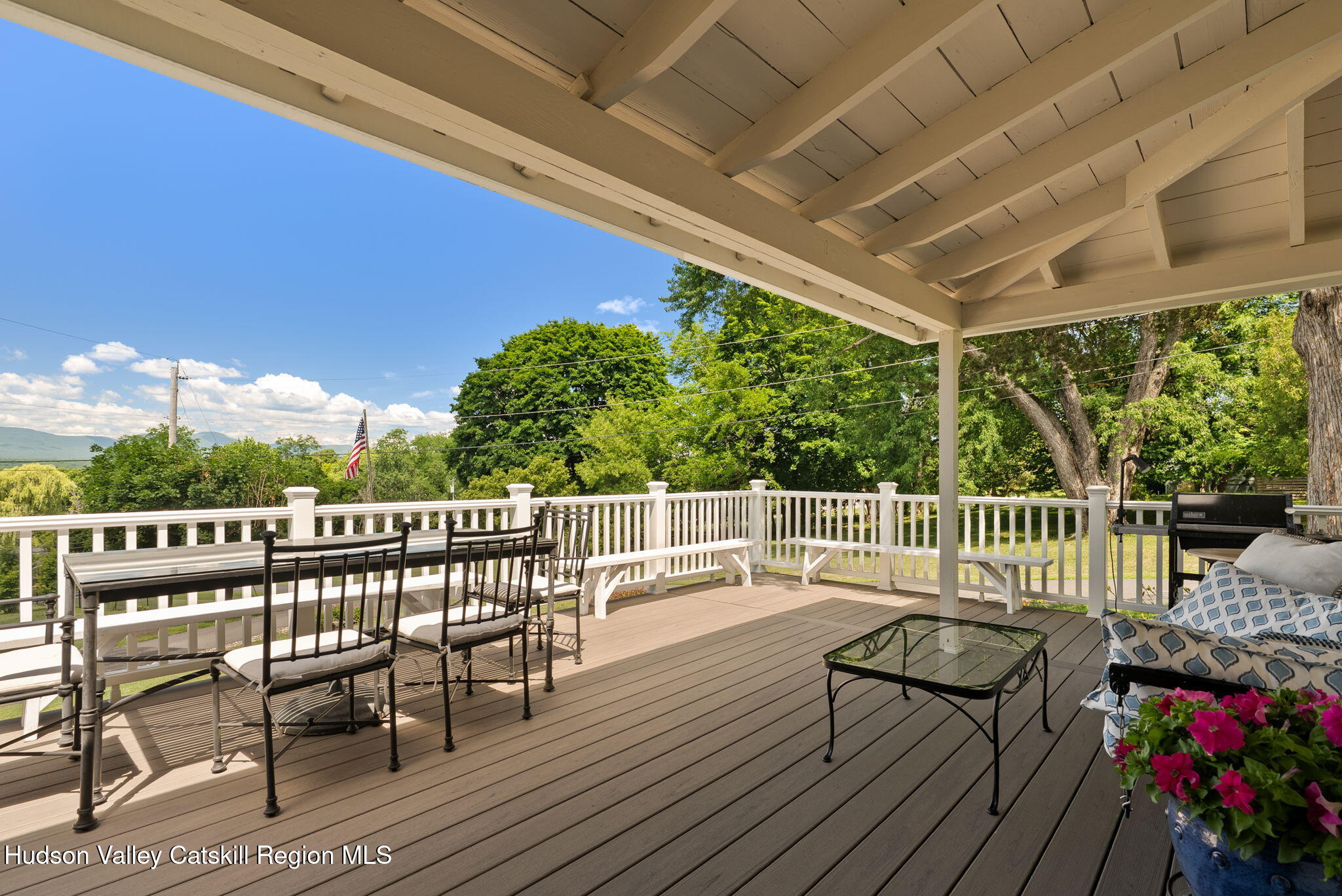 16 Carriage House Road Catskill, NY 12414 - Photo 26 of 74 Front deck