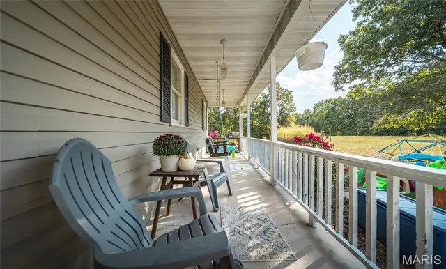 $295,000 | 24950 Majestic Lane, Lebanon, MO 65536