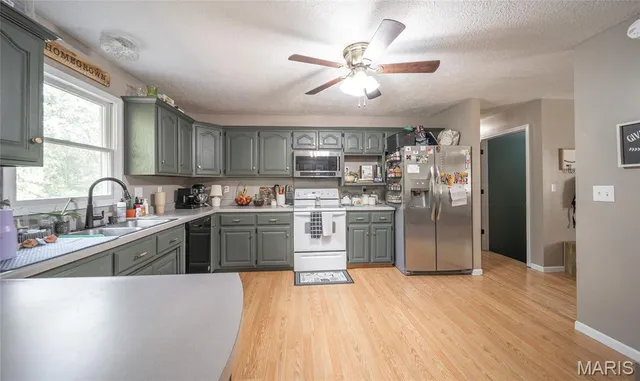 $295,000 | 24950 Majestic Lane, Lebanon, MO 65536