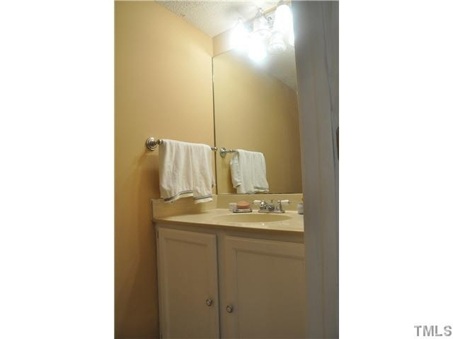 10 Parson Chase Durham, NC 27713 - Photo 9 of 11 Gallery Image 9