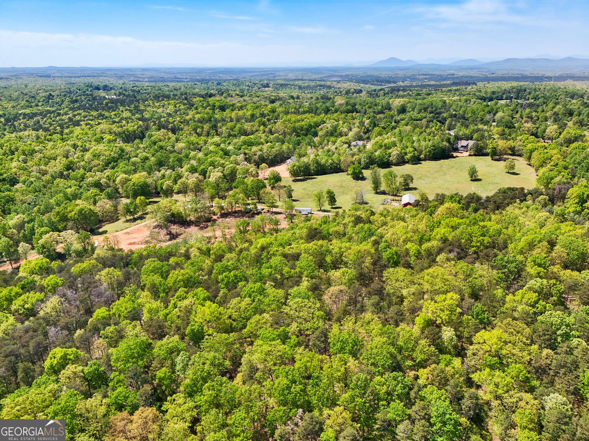 276 Barefoot Road Lula, GA 30554 - Photo 9 of 37