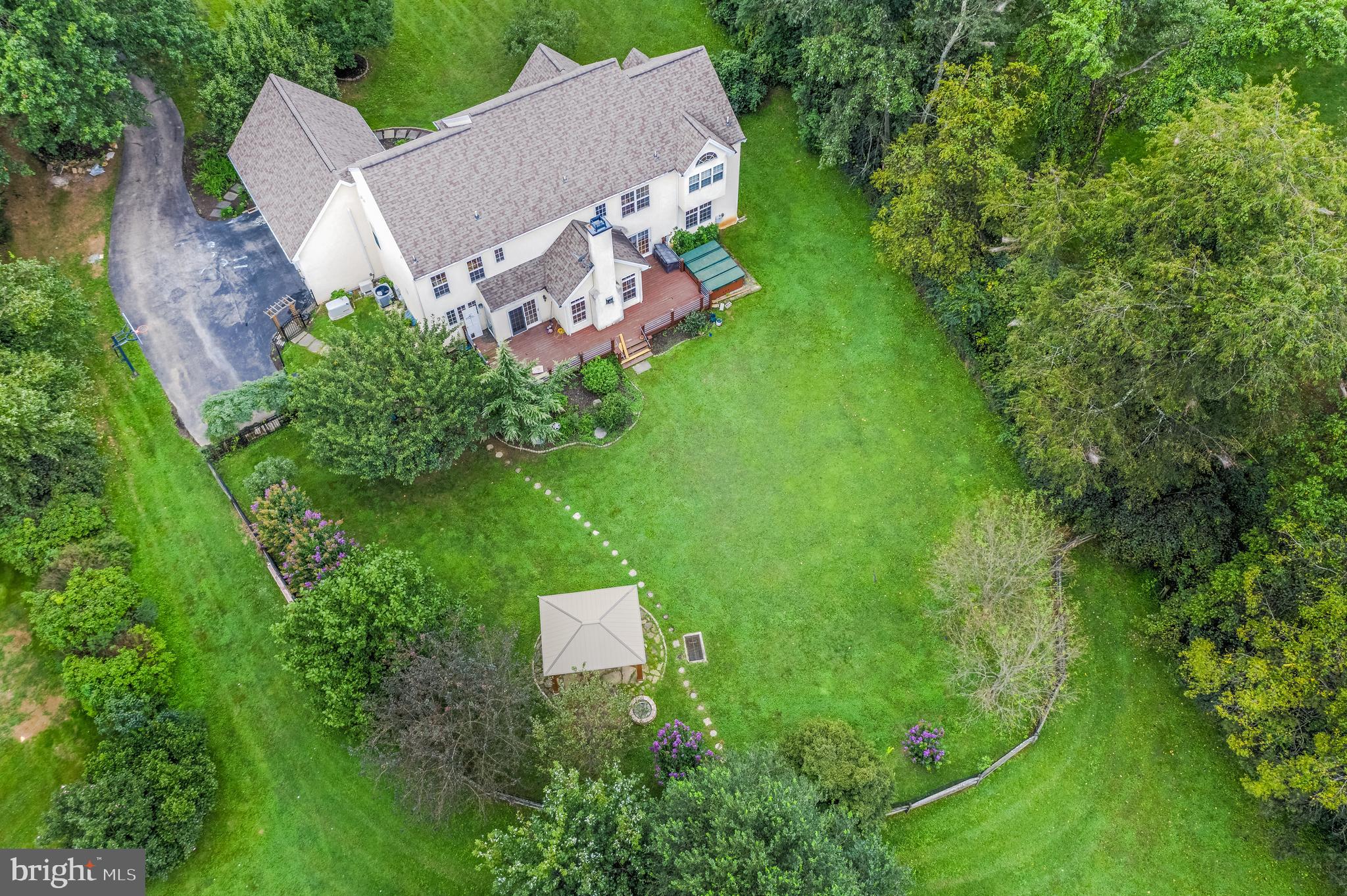 1063 Windy Knoll Road West Chester, PA 19382 - Photo 4 of 54