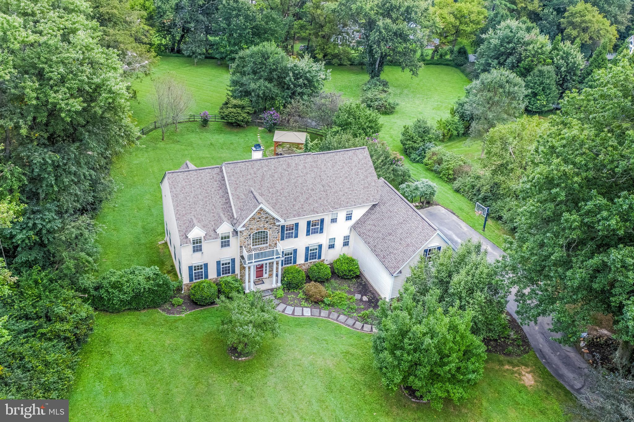 1063 Windy Knoll Road West Chester, PA 19382 - Photo 5 of 54