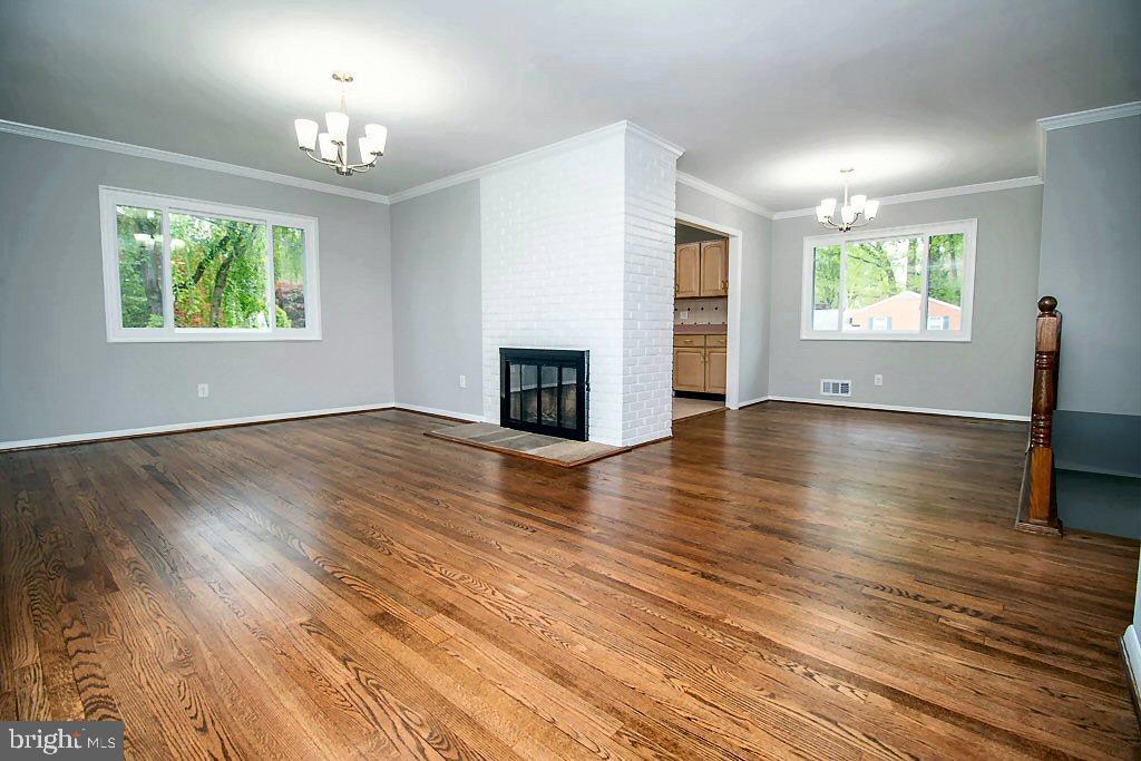 7503 Murillo Street Springfield, VA 22151 - Photo 10 of 24 Living Room