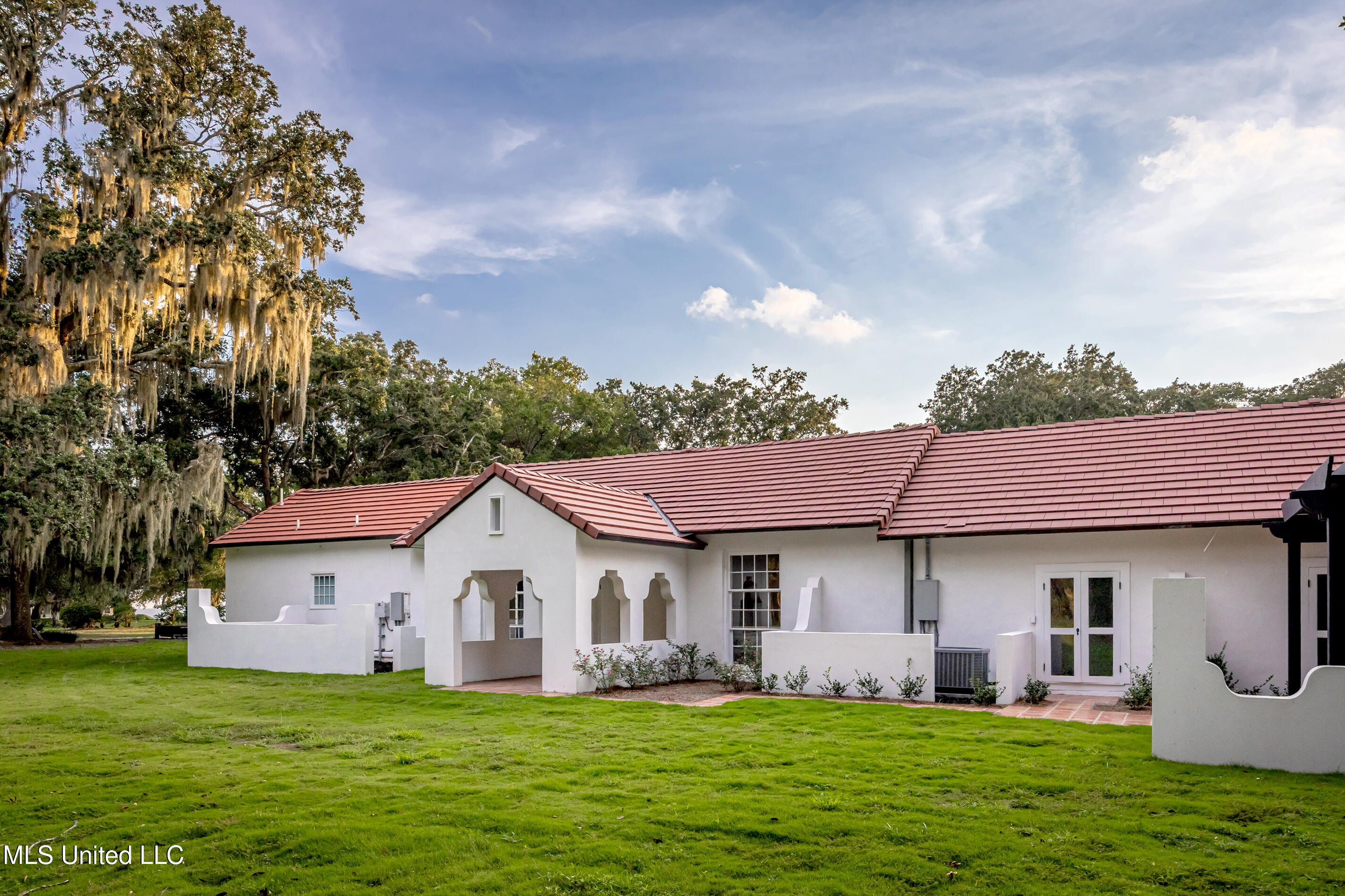 9777 Pointe Aux Chenes Road Ocean Springs, MS 39564 - Photo 28 of 191 5F5A5449
