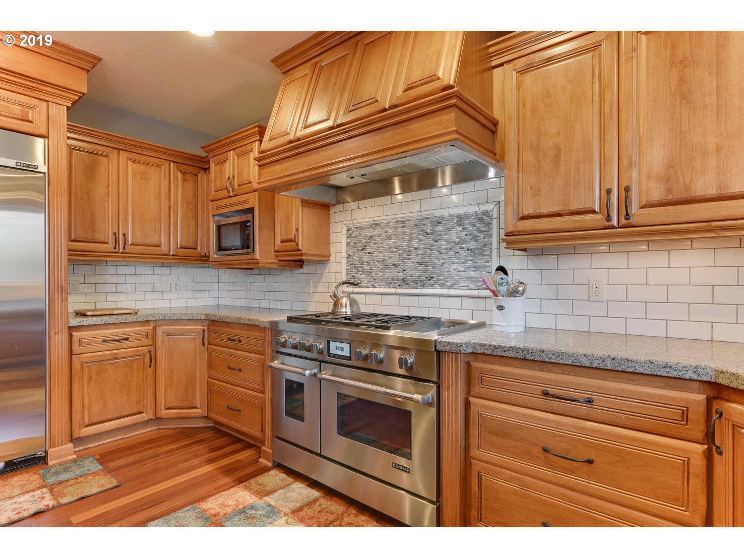 2595 Southwest Ek Road West Linn, OR 97068 - Photo 11 of 32 Gallery Image 11