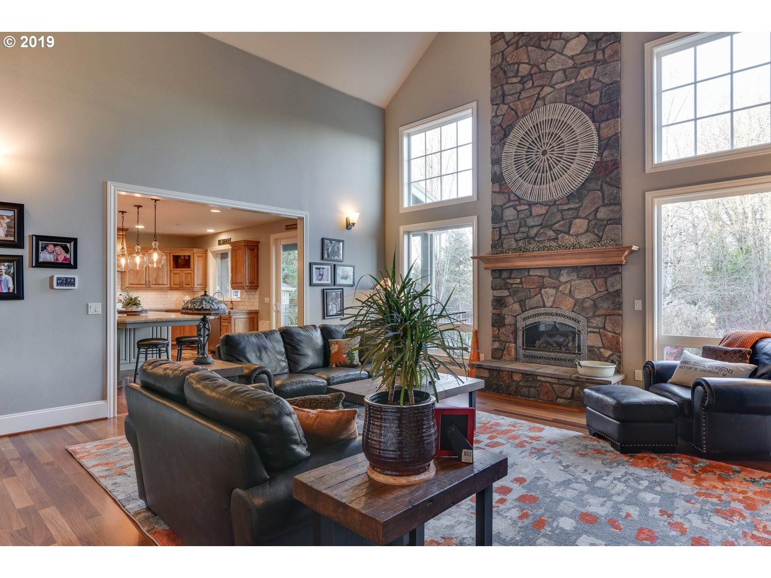 2595 Southwest Ek Road West Linn, OR 97068 - Photo 12 of 32 Gallery Image 12