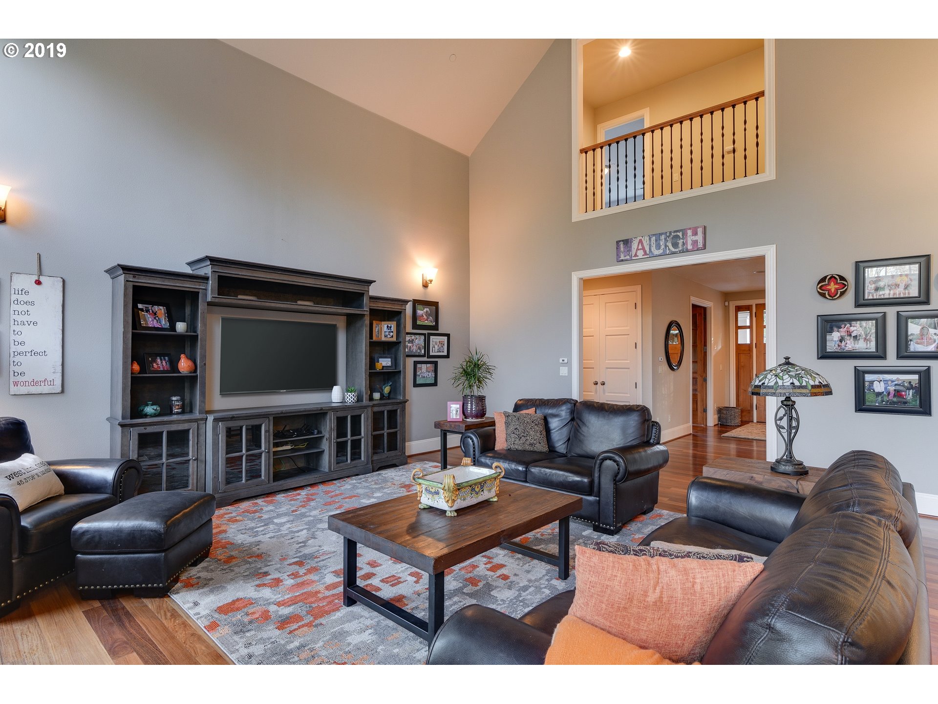 2595 Southwest Ek Road West Linn, OR 97068 - Photo 2 of 32 Gallery Image 2