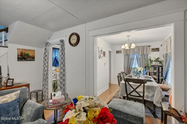 $179,900 | 1864 Ferndale Avenue, Schenectady, NY 12306