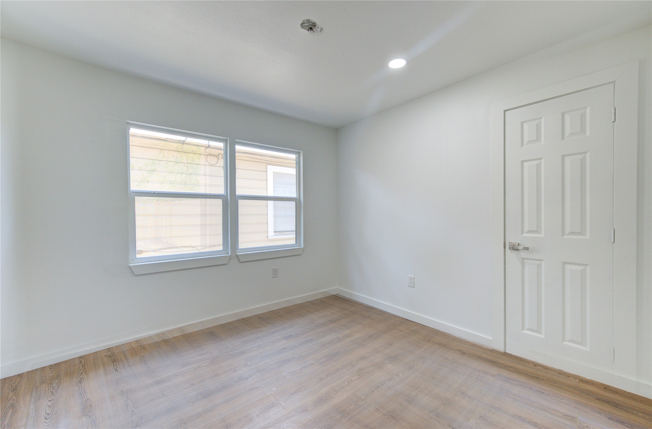 6725 Madrid Street Houston, TX 77021 - Photo 11 of 15