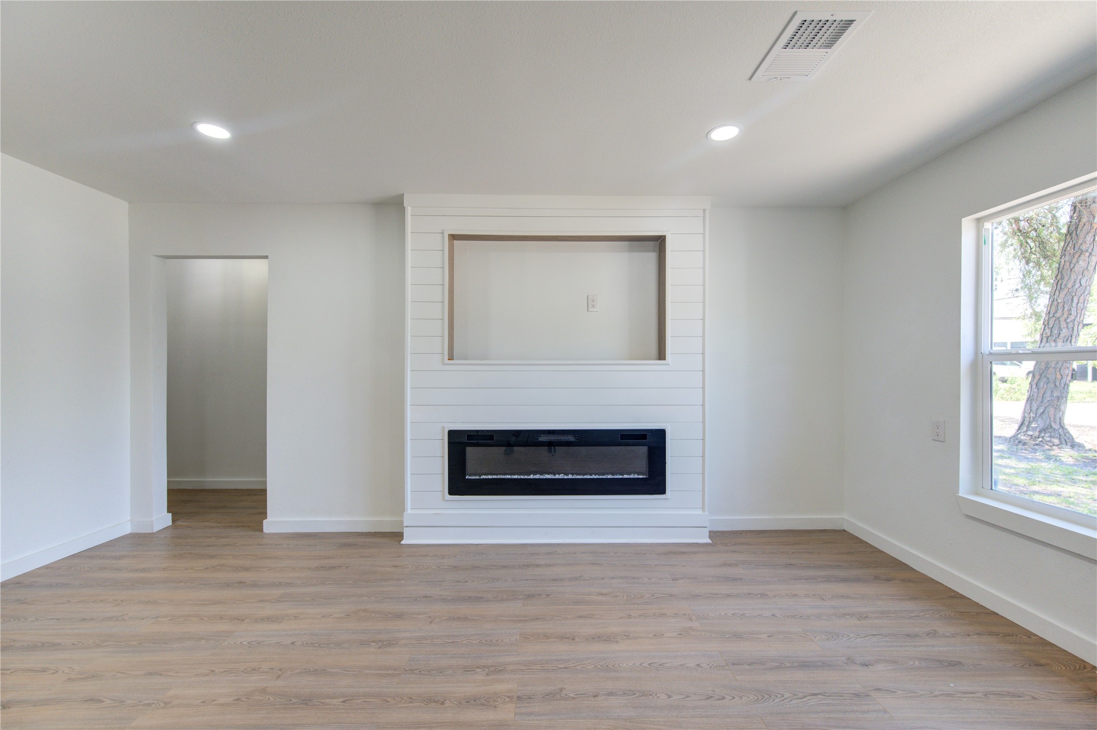 6725 Madrid Street Houston, TX 77021 - Photo 4 of 15