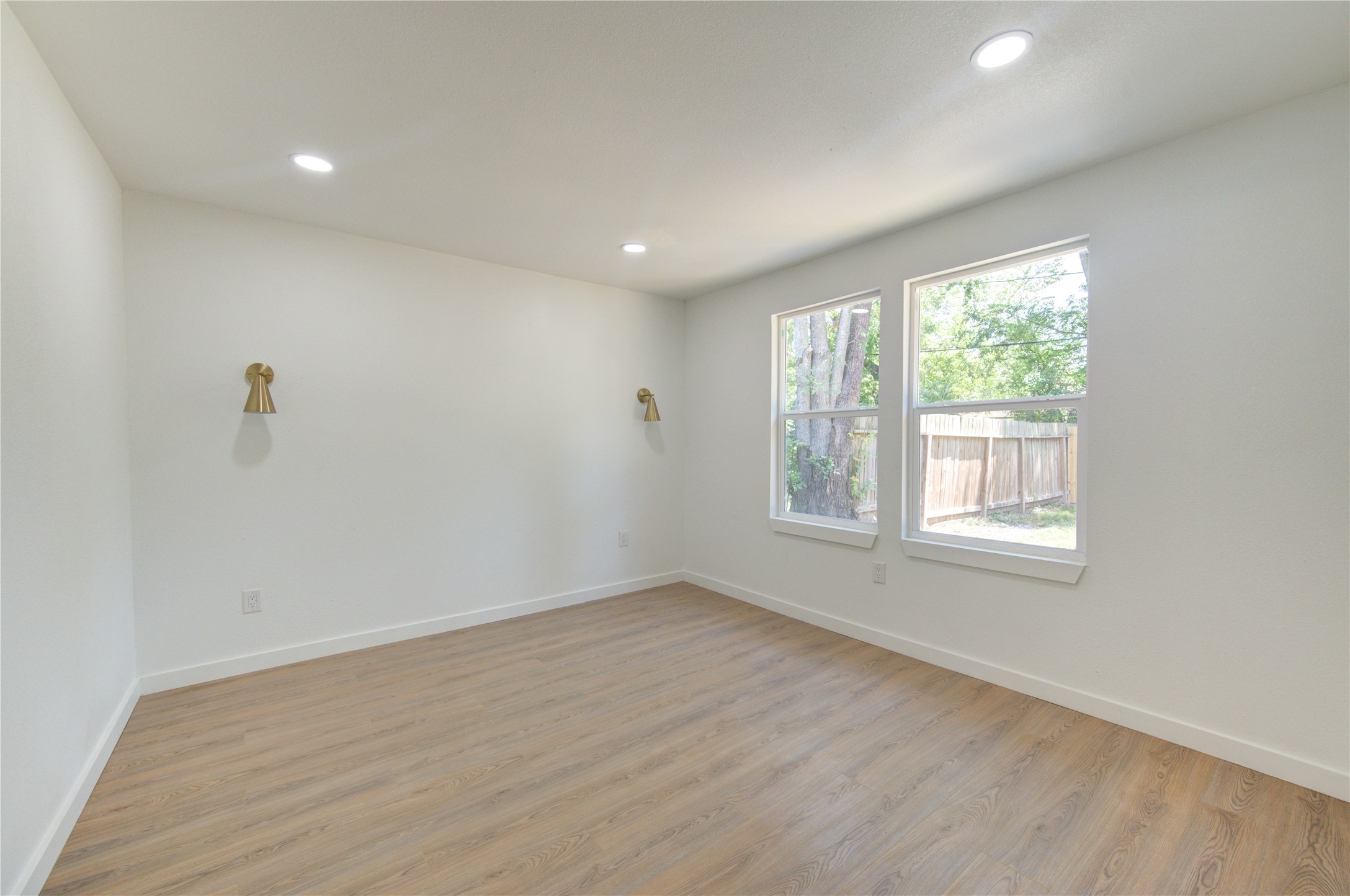 6725 Madrid Street Houston, TX 77021 - Photo 7 of 15