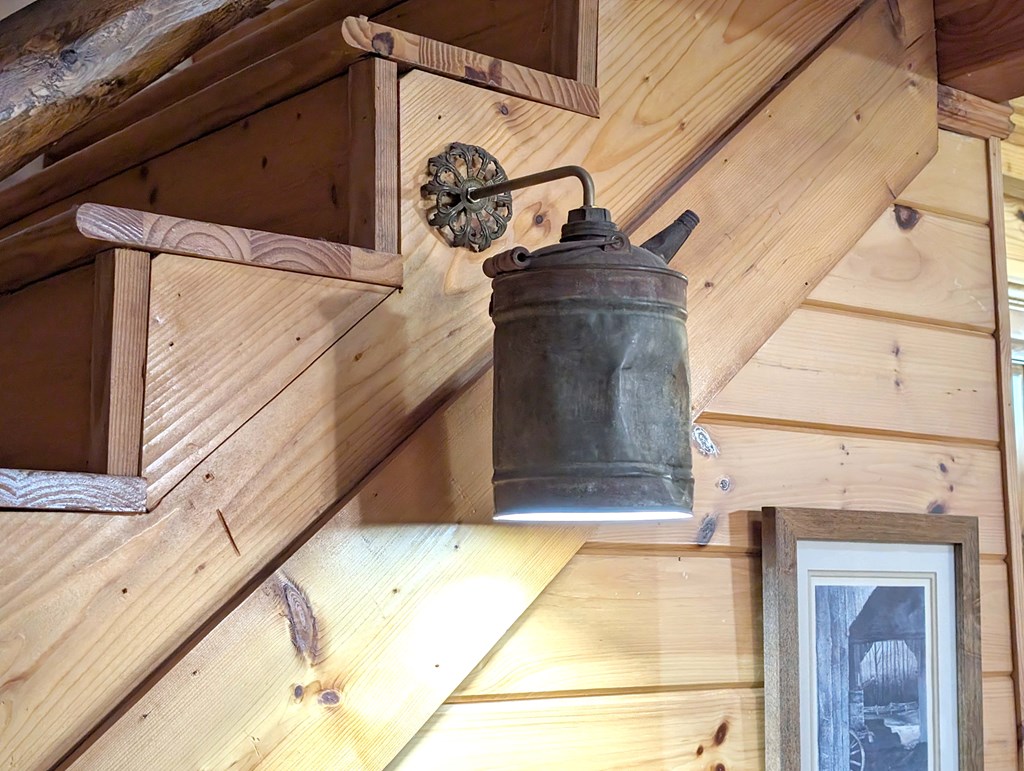1028 Cold Springs Road Pine Mountain, GA 31822 - Photo 10 of 30 CUSTOM LIGHT FIXTURE