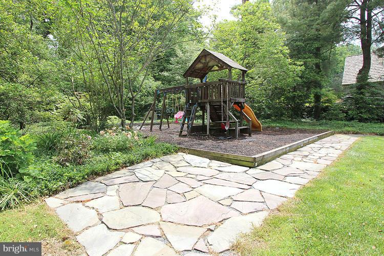 10104 South Glen Road Potomac, MD 20854 - Photo 27 of 27 Exterior (General)